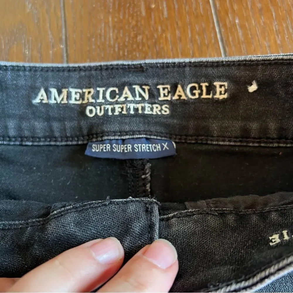 American Eagle Hi-Rise Shortie Size 4 - Picture 5 of 7